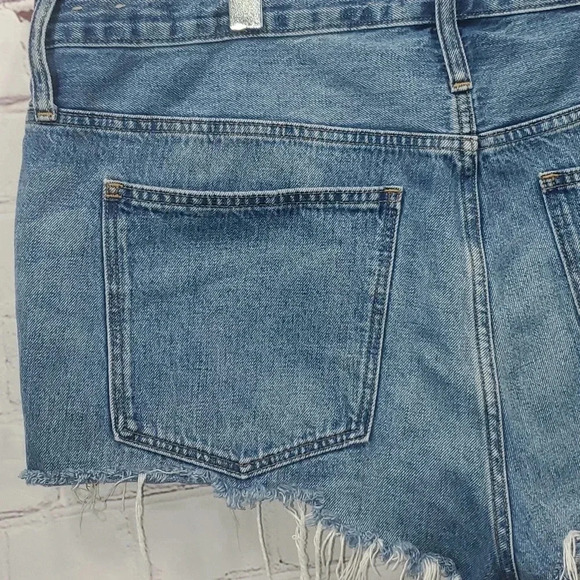 Madewell Relaxed Raw Hem Jean Shorts Size 33 - Picture 6 of 16